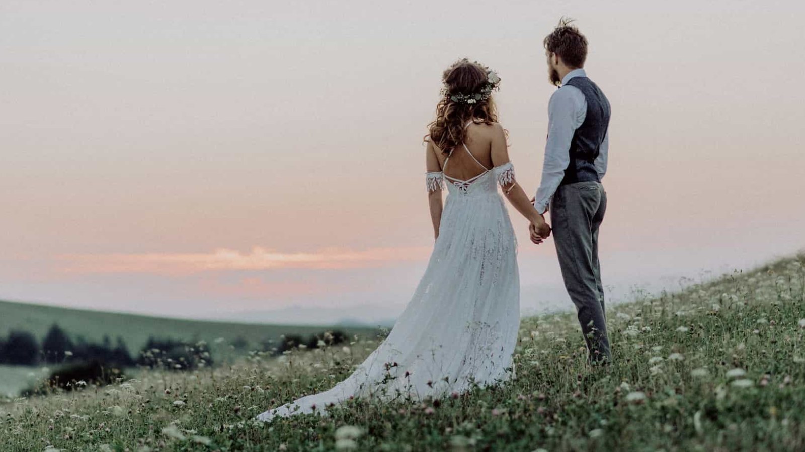 Demande de devis mariage : ce qu'un prestataire a besoin de lire pour bien vous répondre